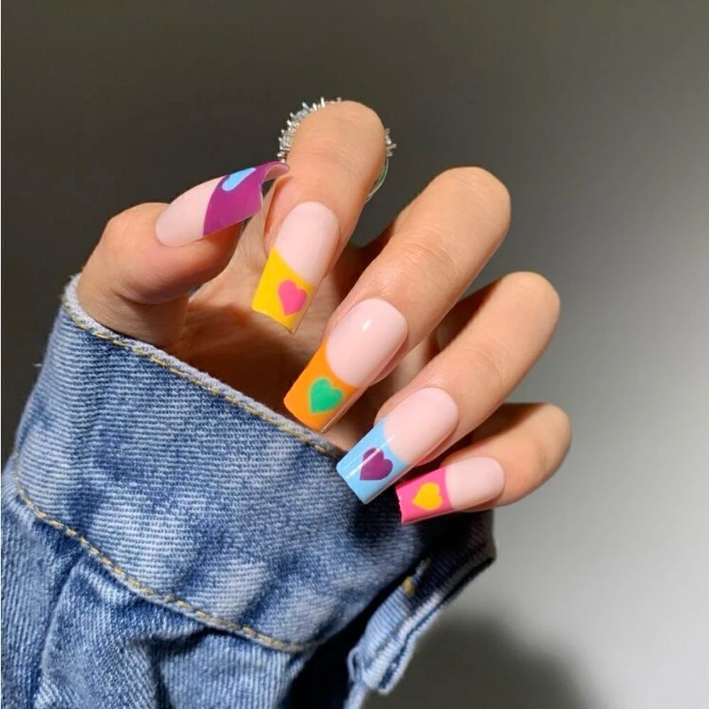 Adorable press-on nails 